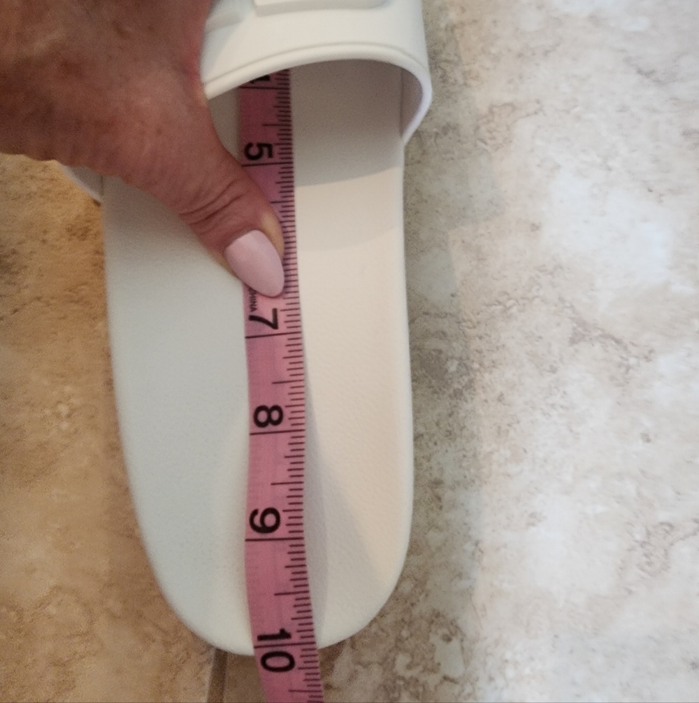Balenciaga Women's White Slide Sandals - Picture 13 of 13